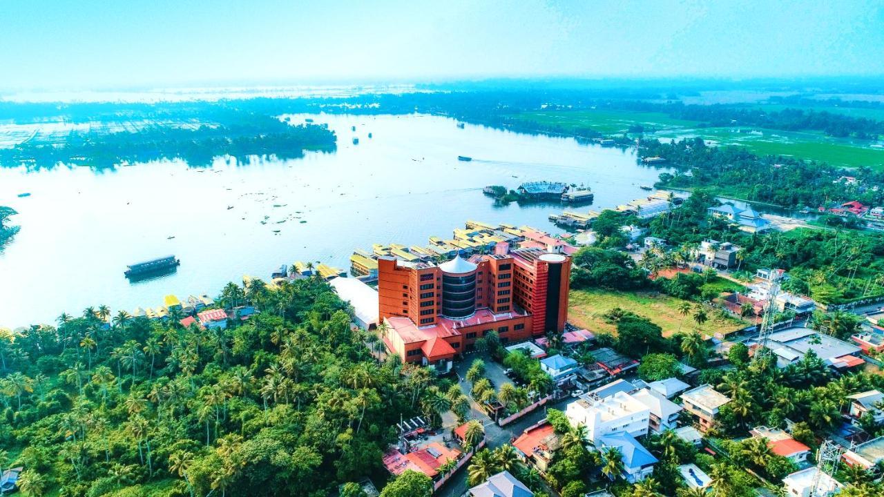 Ramada By Wyndham Alleppey Alappuzha Exteriér fotografie