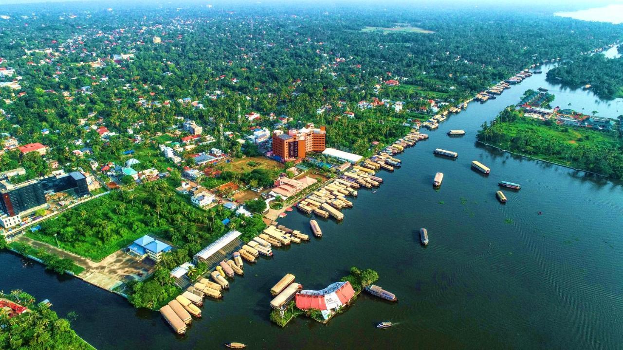 Ramada By Wyndham Alleppey Alappuzha Exteriér fotografie
