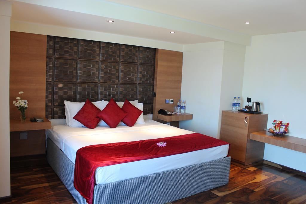 Ramada By Wyndham Alleppey Alappuzha Exteriér fotografie
