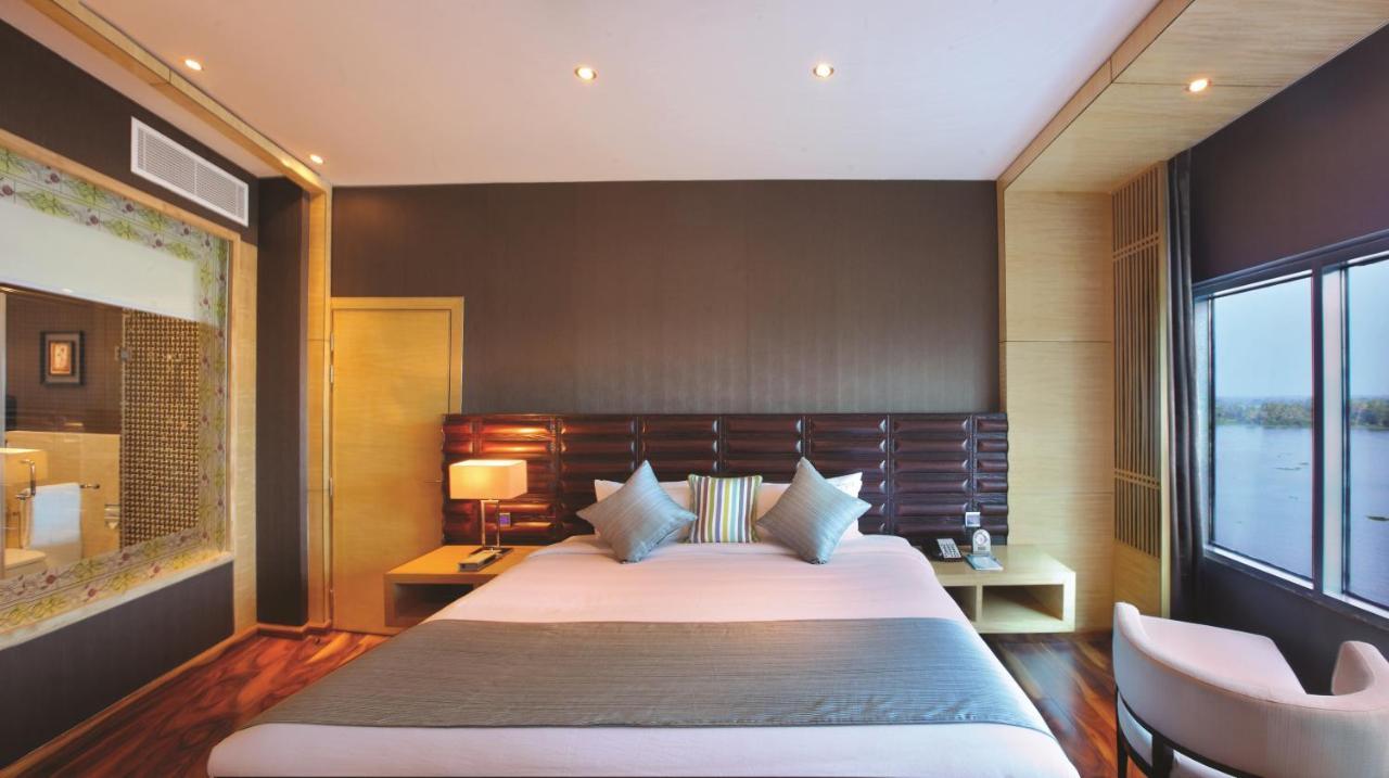 Ramada By Wyndham Alleppey Alappuzha Exteriér fotografie